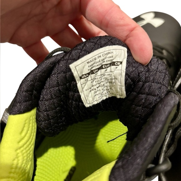 Under Armour Mens 12 Cleats Football Black Neon Green Ankle Lace Up Sports EUC - Picture 6 of 10